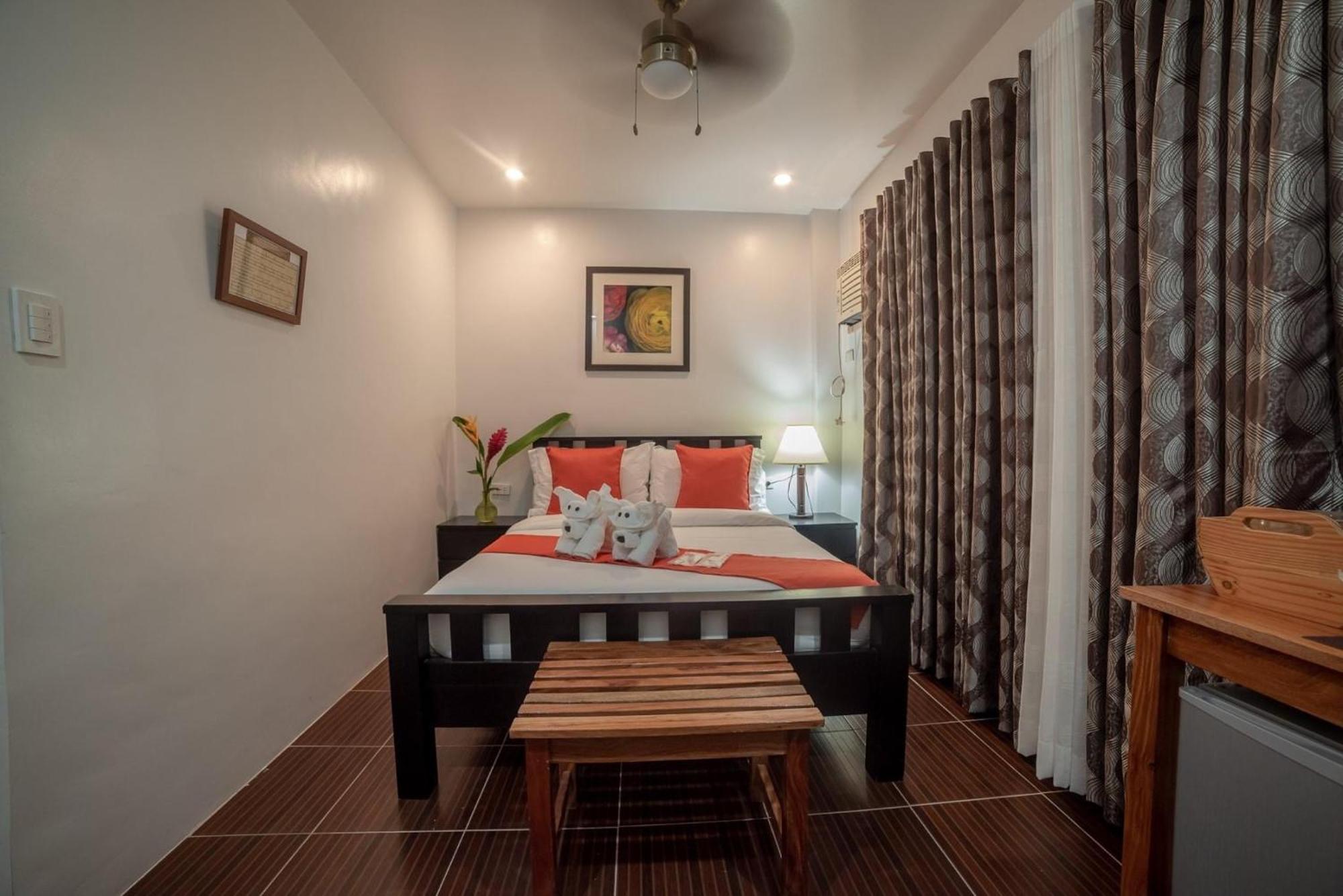 Amboy Hometel Basco Kültér fotó